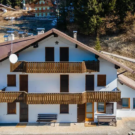 Casa Carla Pt דירה Canale dʼAgordo